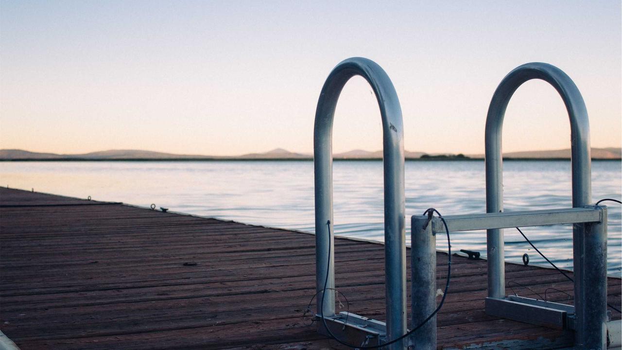 Phần 1: Tiếng động đầu tiên #1